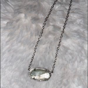 Elisa Silver Short Pendant Necklace In Ivory Mother-Of-Pearl